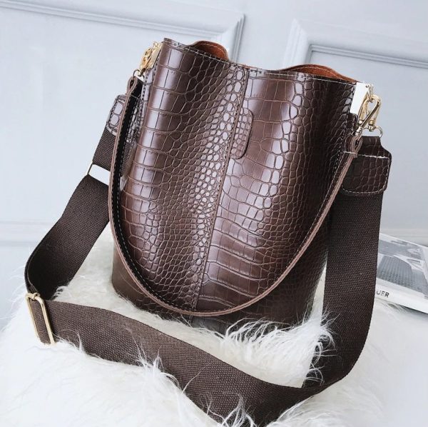 jolis sacs en cuir croco marron